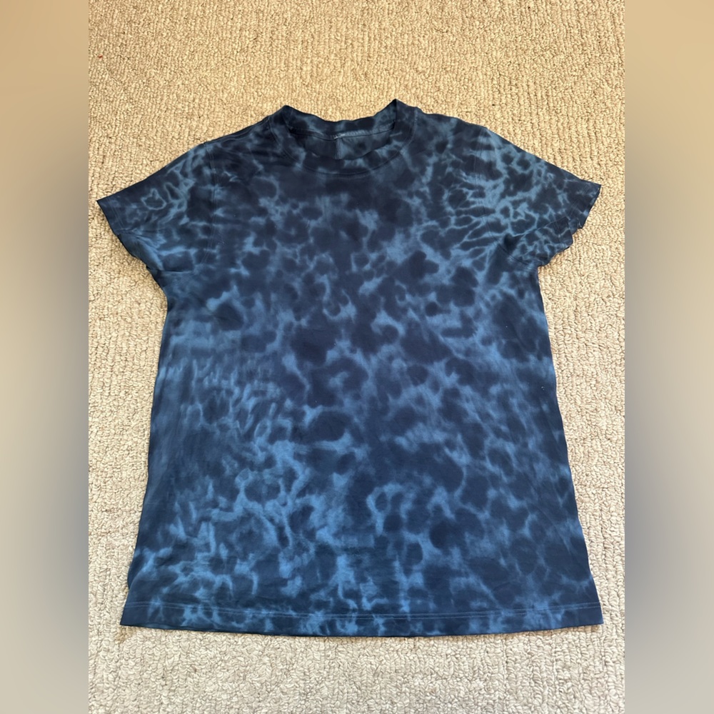 Lululemon shirt - Picture 2 of 3